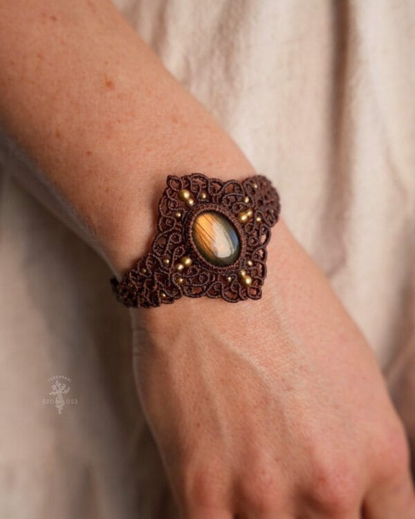 surya labradorite bracelet