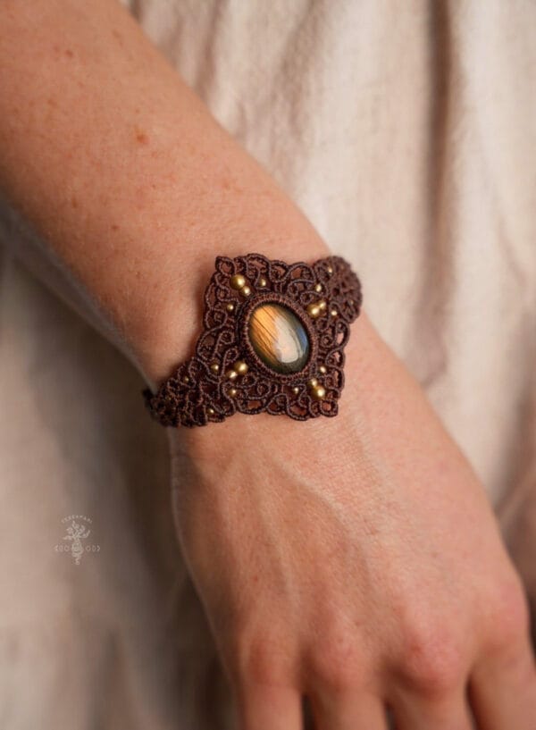 surya labradorite bracelet